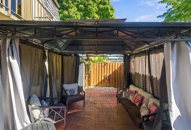 Residence photo 29