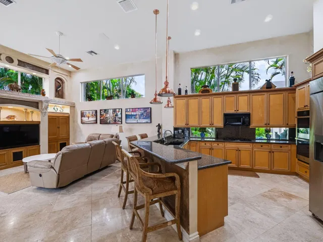 Residence photo 9