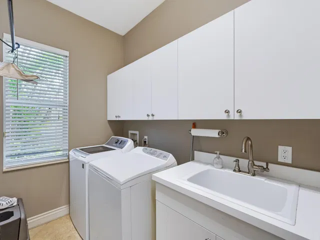 Residence photo 27