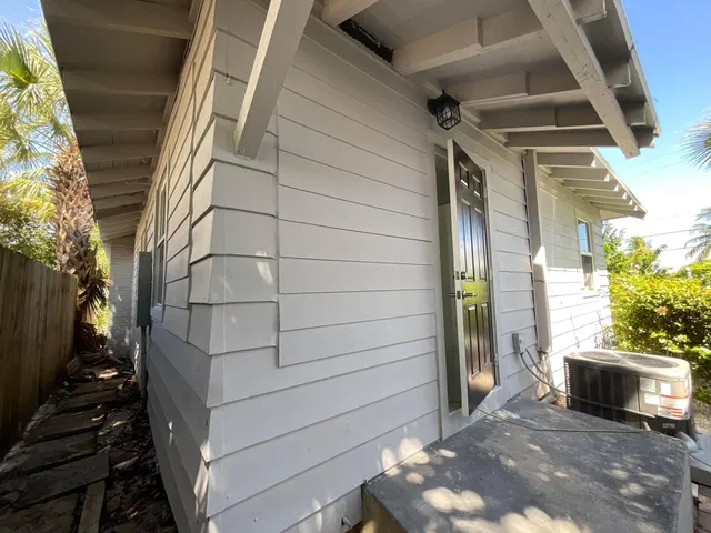  Residence photo 4