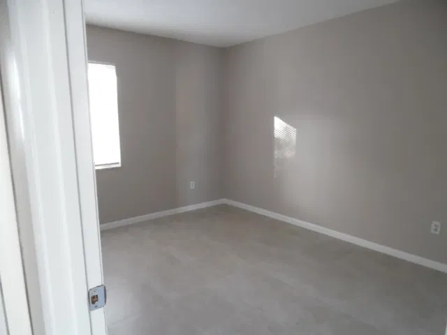 Residence photo 4