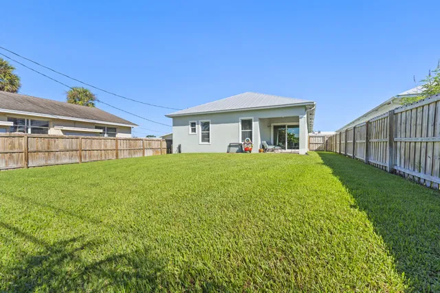 Residence photo 23