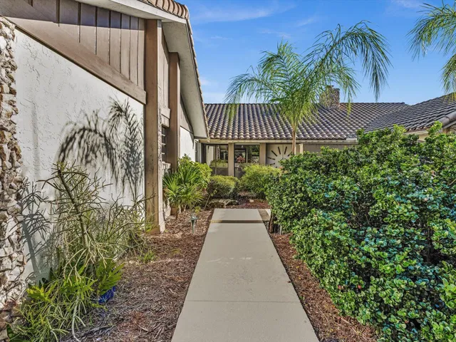  Residence photo 6