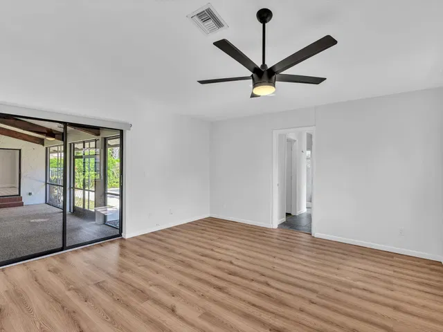  Residence photo 38