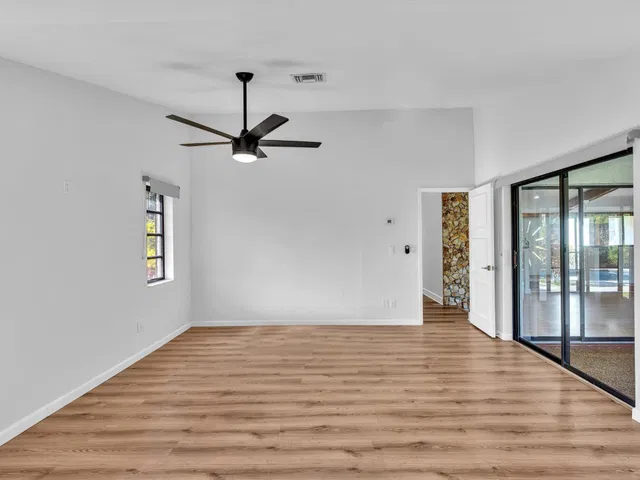  Residence photo 41