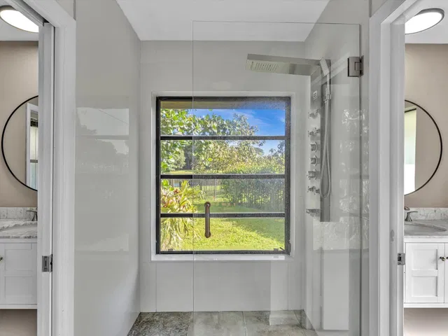  Residence photo 43