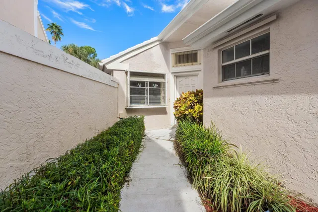  Residence photo 5