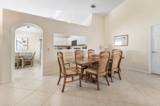  Residence photo 15