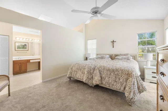  Residence photo 19