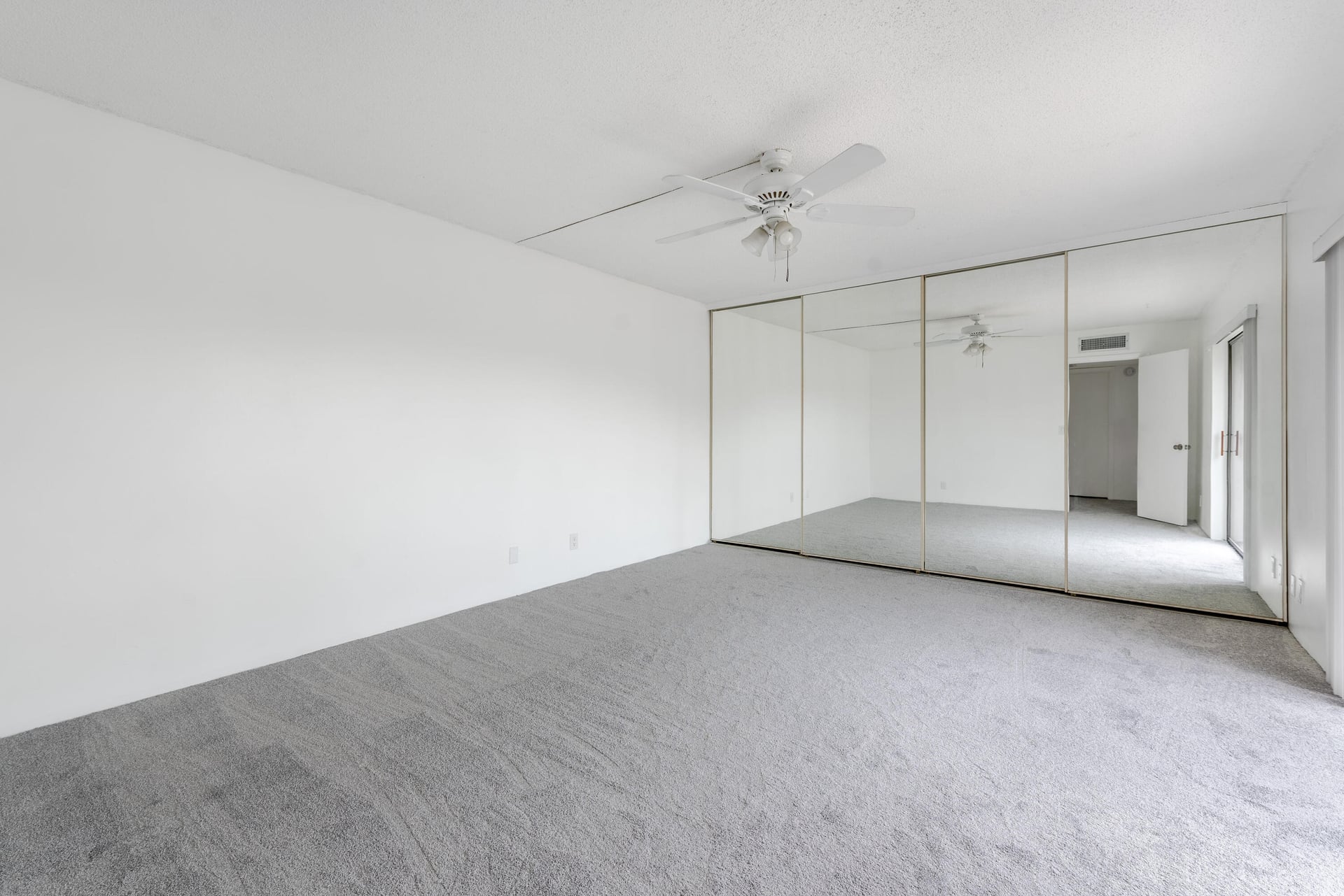 Residence photo 24