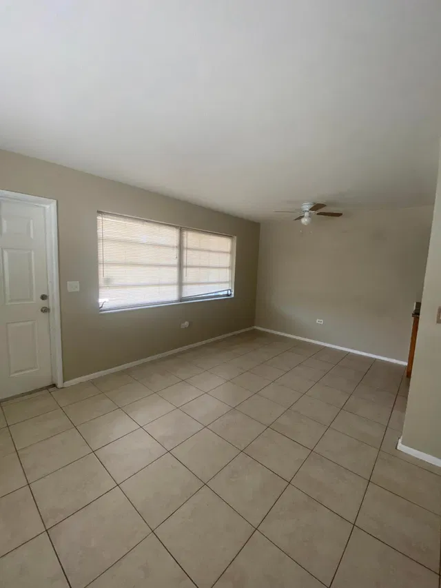  Residence photo 4