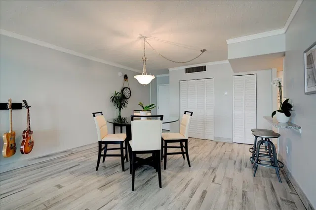 The Patrician of Palm Beach Unit 712 photo 9
