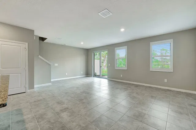 Residence photo 11