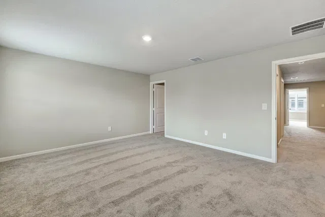 Residence photo 18