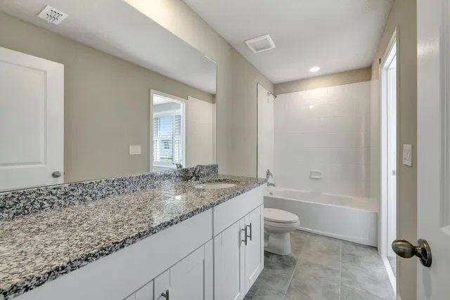 Residence photo 24