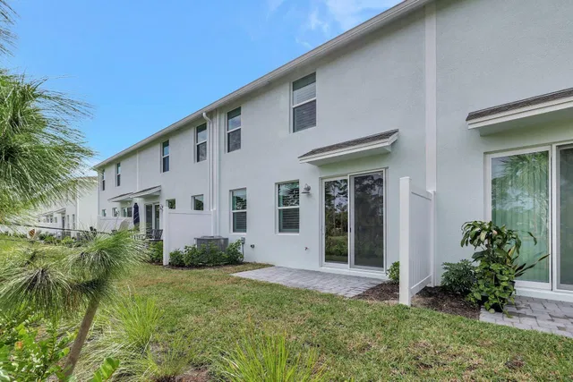 Residence photo 29
