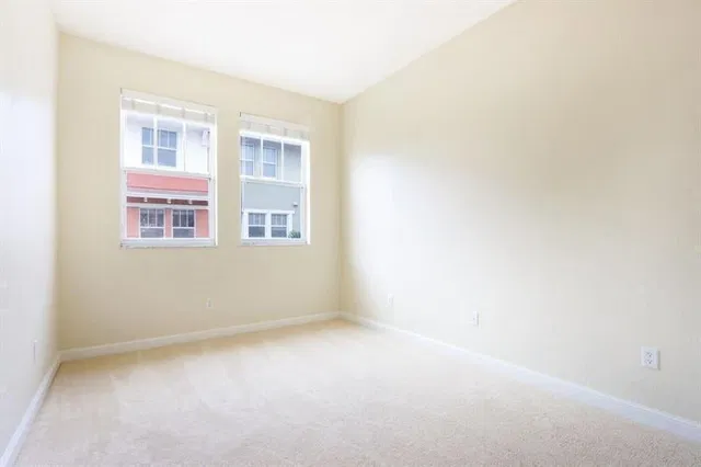Unit 1 photo 23