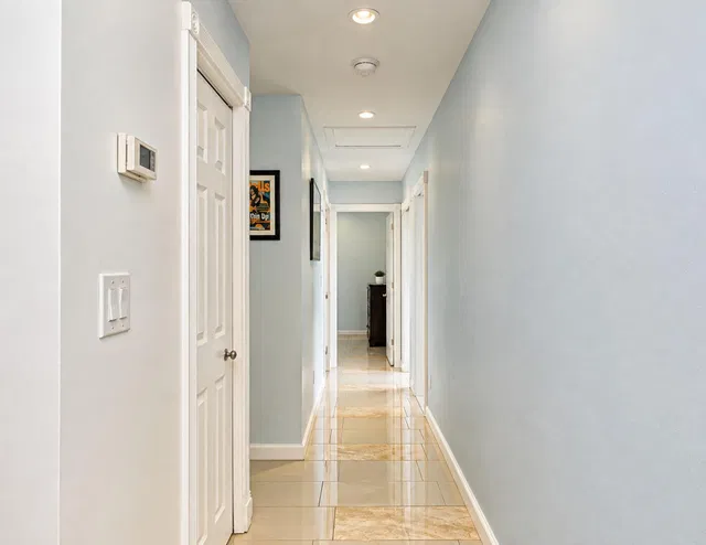  Residence photo 22
