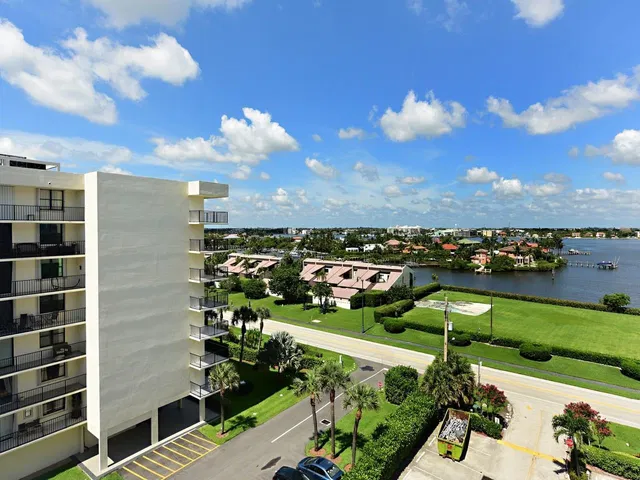 The Patrician of Palm Beach Unit 621 photo 10