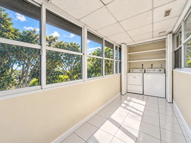 Residence photo 20