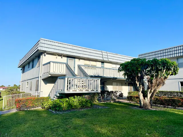 Residence photo 36