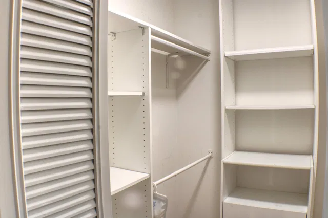 Unit 1203 photo 17