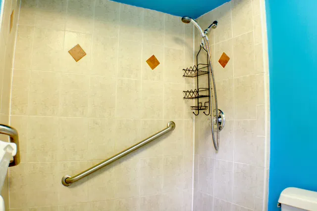 Unit 1203 photo 22