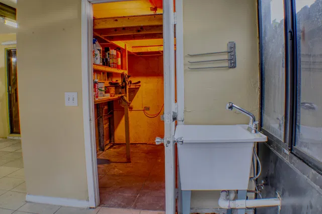Unit 1203 photo 29