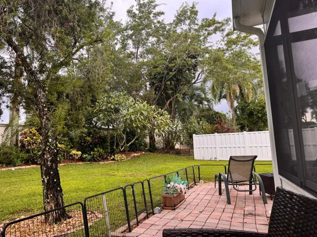  Residence photo 14