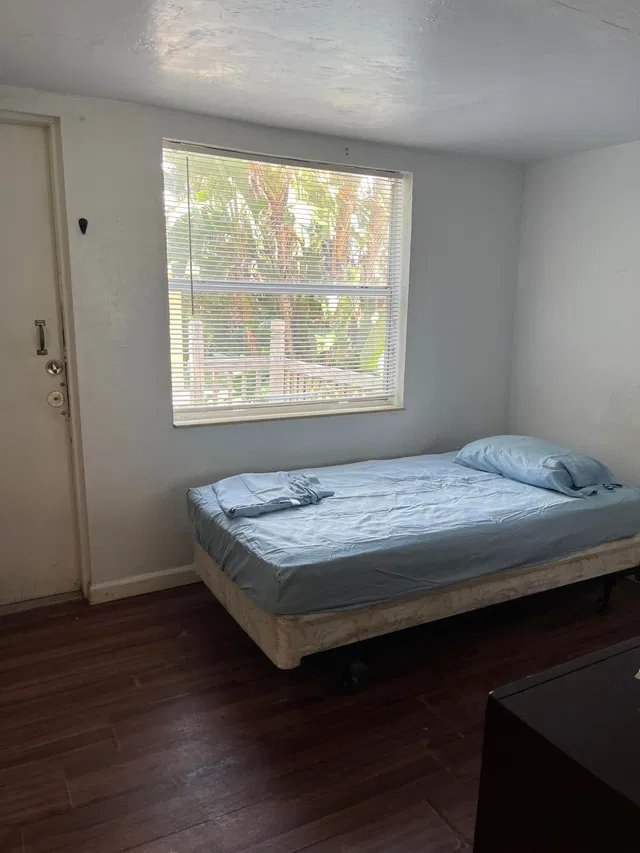  Residence photo 8