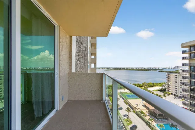 Singer Island Unit 1404 photo 30