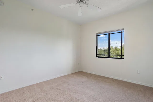 Unit 306 photo 13
