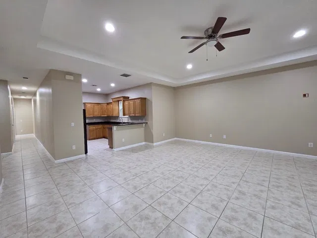 Residence photo 6