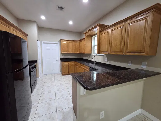 Residence photo 8