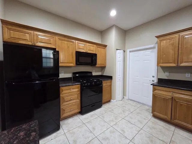 Residence photo 9