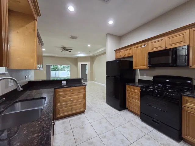 Residence photo 11