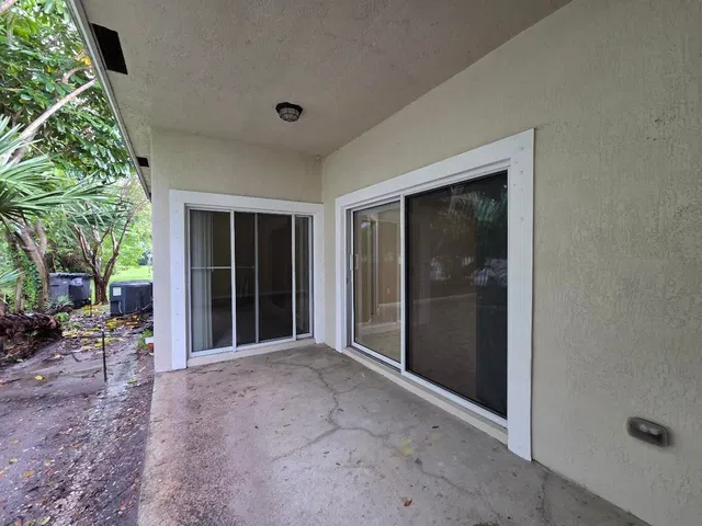 Residence photo 47