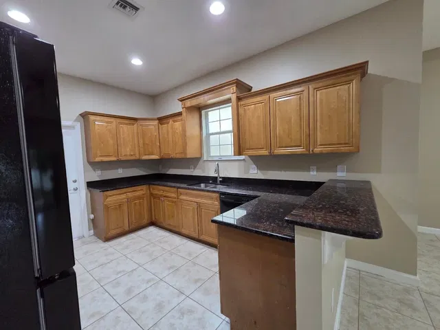 Residence photo 62