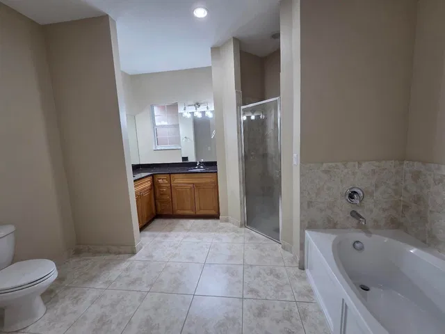 Residence photo 68