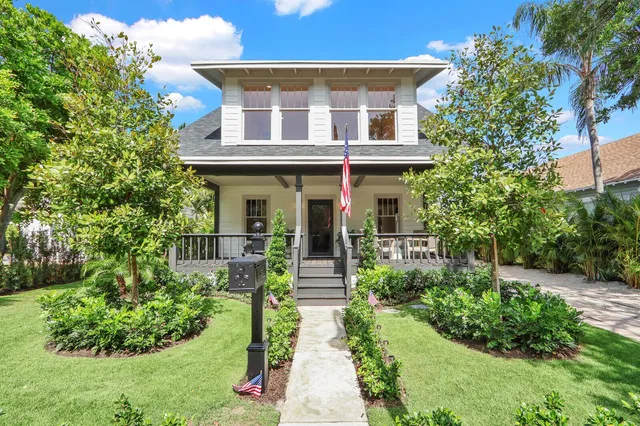 Residence photo 2