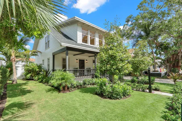 Residence photo 3