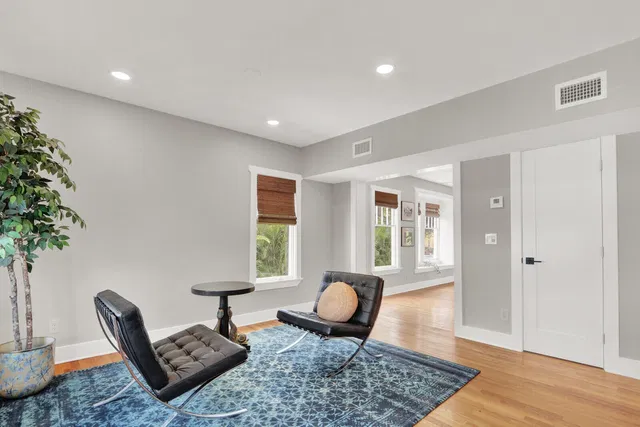 Residence photo 18