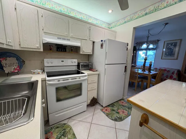 Residence photo 12