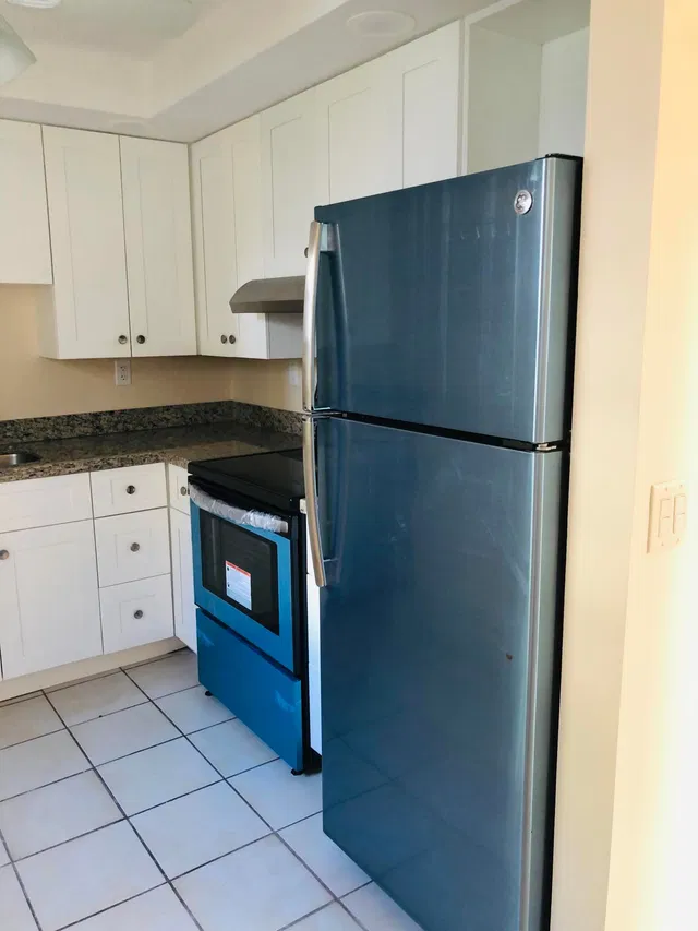 Unit 437 photo 3
