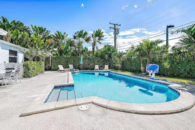 SoSo West Palm Beach Residence photo 4