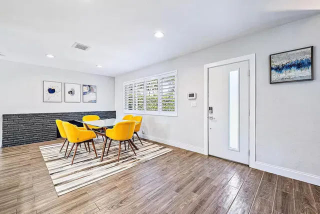 SoSo West Palm Beach Residence photo 9