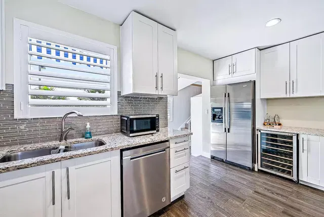 SoSo West Palm Beach Residence photo 14