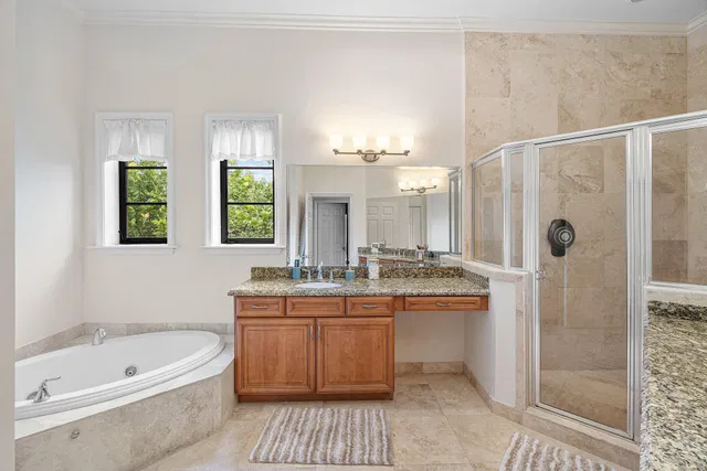 Residence photo 38