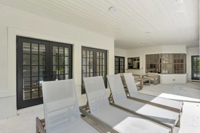 Steeplechase Residence photo 8