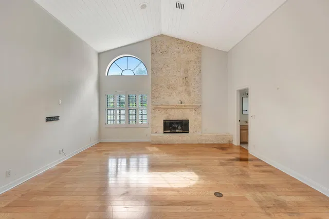 Steeplechase Residence photo 15